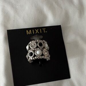 Mixit Silver and White Hair Clip